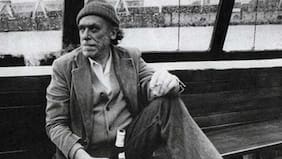 Charles Bukowski por sí mismo: “Escribir es fácil, es la vida lo que resulta difícil a veces”