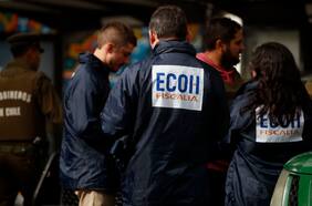 Investigan un homicidio con arma de fuego en block de departamentos de Peñaflor