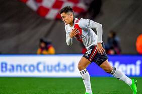 Caño, gambetas y un disparo al ángulo: Pablo Solari brilla en la goleada de River Plate sobre Aldosivi