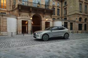 Nuevo DS 4: el refinamiento galo celebra la llegada de otro de los suyos