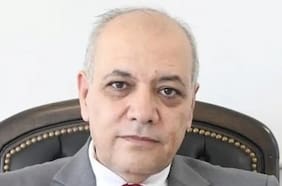 El ex primer ministro sirio supervisará los organismos estatales hasta la transición