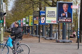 Avance de partido centrista frena a la extrema derecha en legislativas anticipadas de Países Bajos