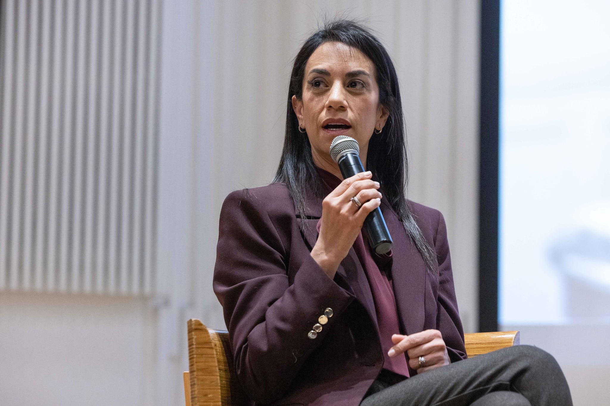 Núñez exige al gobierno “respuestas concretas” ante cifras de desempleo y cuestiona diseño político
