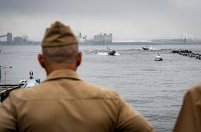 Cómo es la flota de drones marítimos que la Armada de EEUU está construyendo para desafiar a China