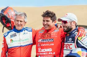 Maxus apoyó a pilotos chilenos de diversas generaciones en el Dakar 2022