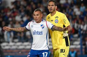 Golpe al sueño de la U: Eduardo Vargas firma por seis meses en Audax Italiano