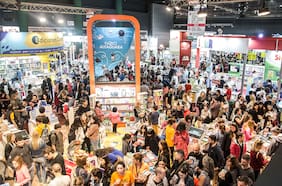 Tensiones, omisiones y conflicto: Santiago en la Feria del Libro de Buenos Aires