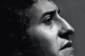 Las celebraciones virtuales por el natalicio de Víctor Jara: festival de música online y relanzamiento digital del libro de Joan Jara