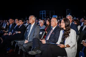 Óscar Landerretche y Klaus Schmidt-Hebbel coinciden en la necesidad de hacer cambios estructurales en el gobierno de Kast