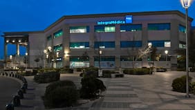 Delincuentes asaltan sucursal de Integramédica en Mall Plaza Sur de San Bernardo