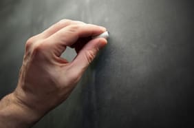 Educación superior: Cuestionable obligación de transparentar sueldos de profesores