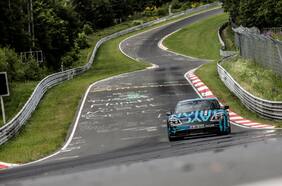 El Taycan se convierte en el coupé eléctrico más veloz en Nürburgring