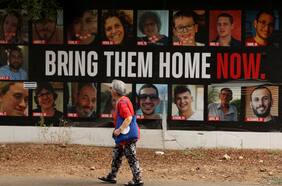 Hamas anuncia que liberará a rehén israelí-estadounidense como parte de esfuerzo para alcanzar acuerdo de alto el fuego