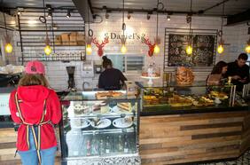 Daniel's Bakery, el café más gringo de Santiago