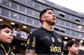 Brayan Cortés se despide de Peñarol mientras Colo Colo le busca club y mira a exarquero de Boca Juniors