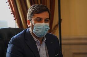 “Dar un golpe de timón”: presidente de la Cámara de Diputados aboga por cambio de gabinete para “corregir el rumbo”