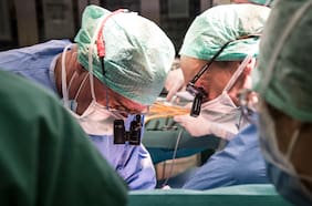 Con cinco trasplantes renales simultáneos: Programa Nacional de Donación Renal Cruzada marcará nuevo hito en Chile