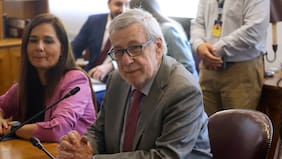 Gobierno manifiesta preferencia hacia que un tribunal internacional juzgue a Nicolás Maduro