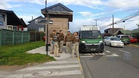 Casado con una carabinera, padre y una destacada carrera: ¿Quién es el sargento herido de gravedad en Puerto Varas?