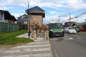 Casado con una carabinera, padre y una destacada carrera: ¿Quién es el sargento herido de gravedad en Puerto Varas?