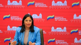 Vicepresidenta de Venezuela anuncia plan de repatriación ante bloqueo aéreo de Estados Unidos