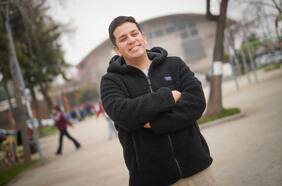 El triunfo de la banda del Shishigang: Matías Toledo rompe con la hegemonía de 24 años de la derecha en Puente Alto