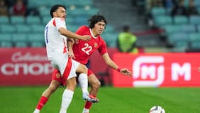 La hora de Gabriel Suazo: los factores que elevan al lateral en la Roja y en el Sevilla