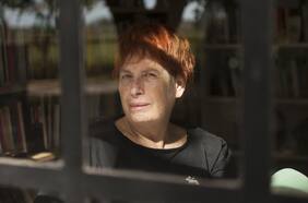 Escritora chilena Cynthia Rimsky gana el 42ª Premio Herralde de Novela por su “comedia romántica de vanguardia”