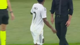 “Te va a echar Florentino...”: el ácido cruce entre Diego Simeone y Vinícius en la Supercopa española