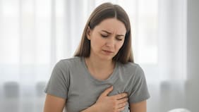 Qué causa el 50% de los ataques cardíacos en mujeres jóvenes, según un reciente estudio