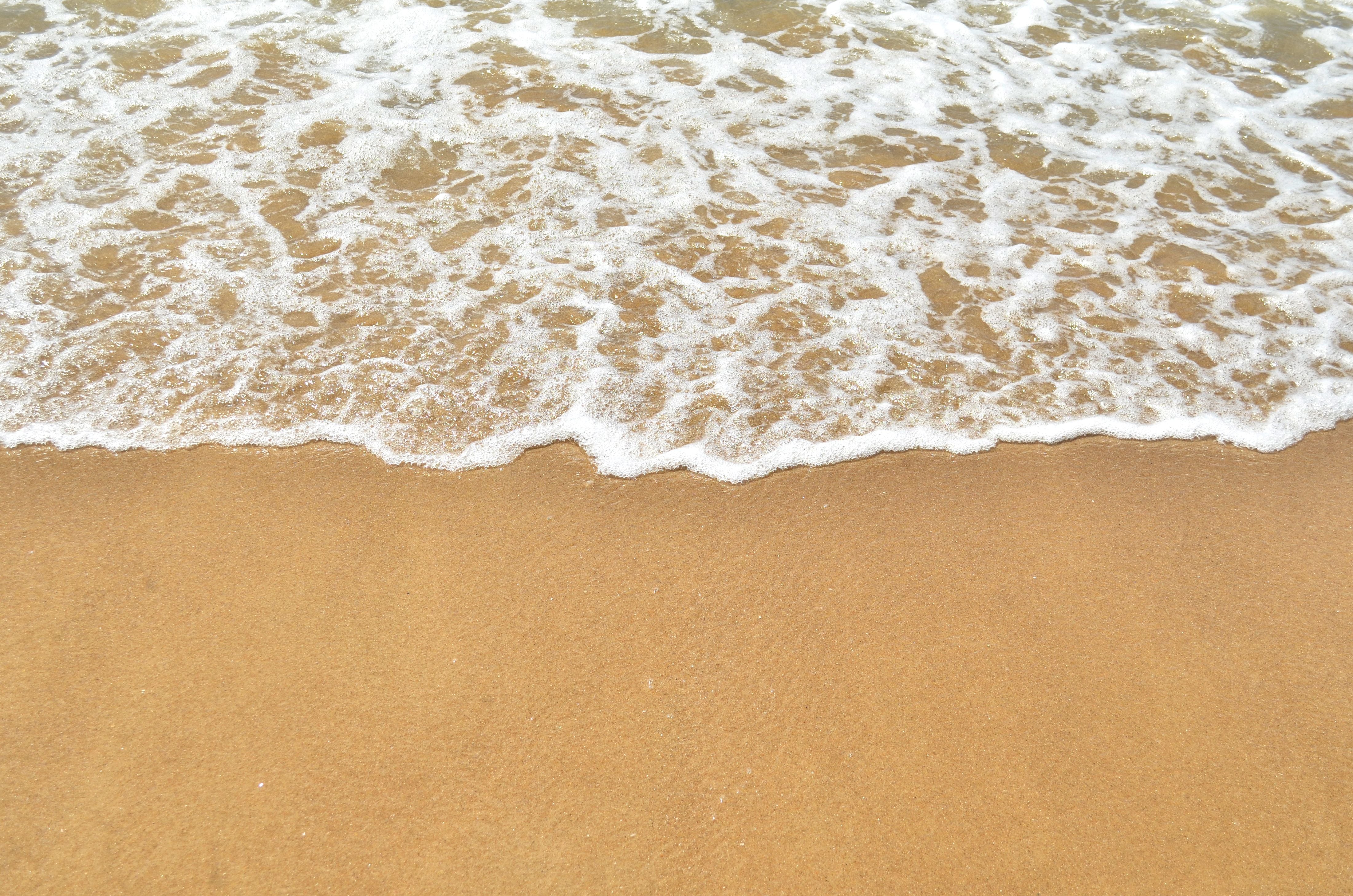 Científicos lograron transformar agua de mar en agua dulce sin generar salmuera dañina. Foto: Pexels