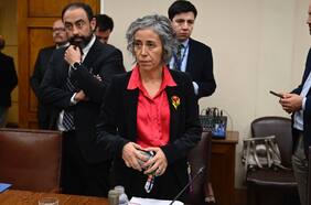 De “el hilo se cortó por lo más delgado” hasta “no cumplió”: las reacciones de parlamentarios por renuncia de la superintendenta de Seguridad Social