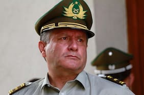 Villalobos se queda sin vacaciones en Costa Rica: Corte de Santiago revoca permiso del general (r) acusado por fraude