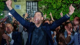 Elecciones en Andalucía: El PP da otro golpe a Pedro Sánchez con la debacle del PSOE, aunque pierde mayoría absoluta y dependerá de Vox para gobernar
