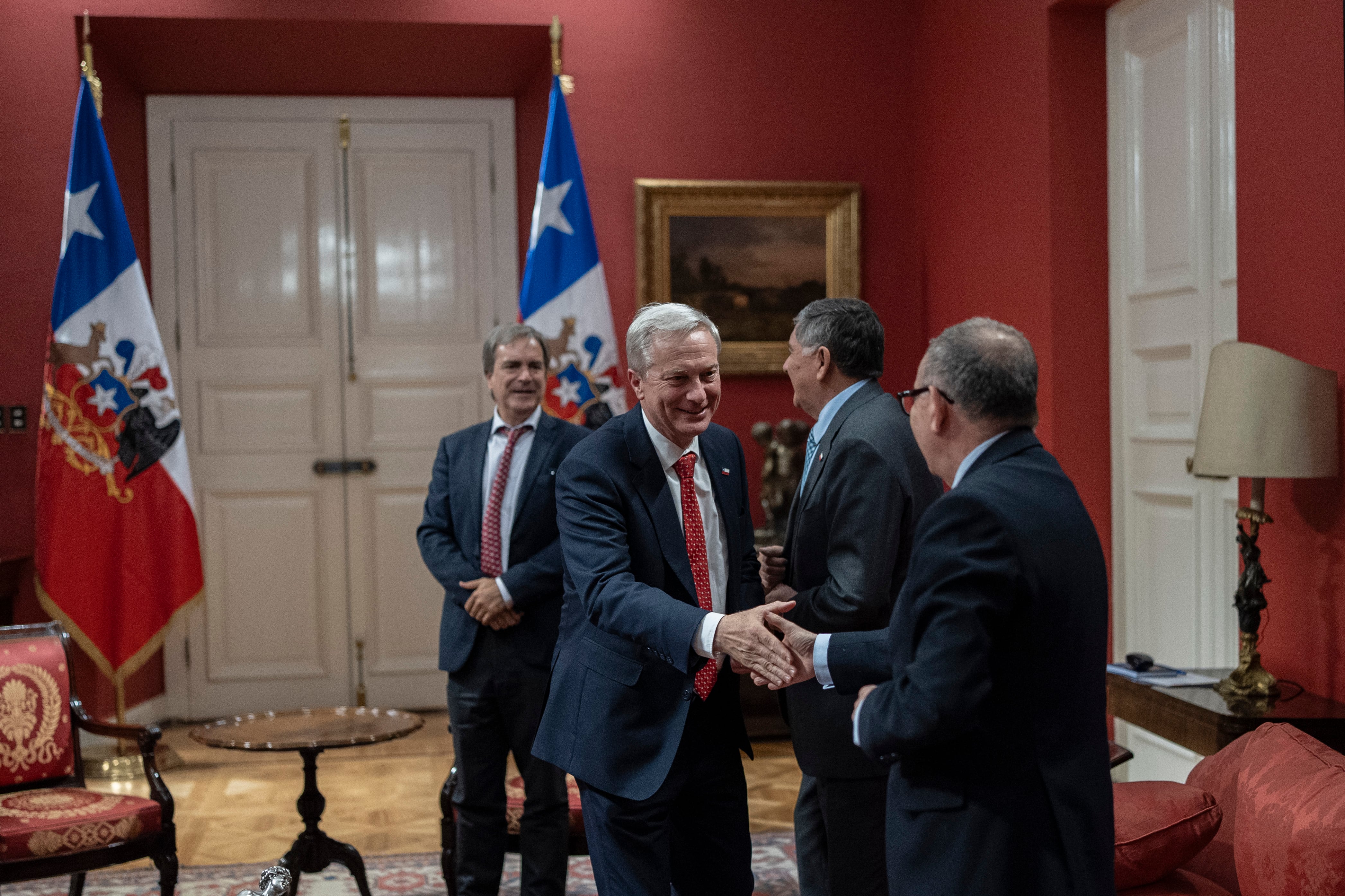 ¿Antes o después del Presupuesto? La soterrada discusión que se abrió en el oficialismo por los indultos presidenciales
