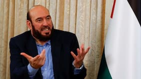 Dirigente de Hamas asegura que el grupo desea mantener el control de la seguridad en Gaza y no se compromete con el desarme