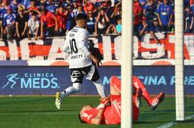 “El arquero derriba al jugador”: así explicó Piero Maza el penal de Colo Colo al Estadio Nacional en el Superclásico