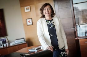 CMF presenta denuncia por delitos de estafa y usurpación de nombre de Solange Berstein