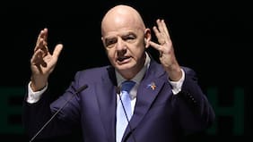 Sueldo millonario y con inversionistas en Norteamérica: los detalles del plan fallido de Infantino para vender el Mundial