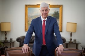 Contribuciones: SII anuncia la eliminación del “factor comercial” en Santiago Centro y dice que el 85% de los adultos mayores está exento