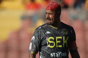 Unión Española, inflexible con Diego Sánchez: le quita la capitanía, la titularidad y frena su renovación