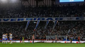 Portazo a la idea del gobierno: la UC fija su postura en torno al regreso de hinchas visitantes en los clásicos