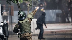 Alvarado condena los incidentes tras conmemoración del 18-O: “Se trata simplemente de vandalismo y delincuencia”