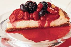 Cheesecake de berries con masa de jengibre