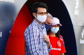 Sin plan B y líos con su grupo de trabajo: los errores de Roggiero que lo condenaron en la U