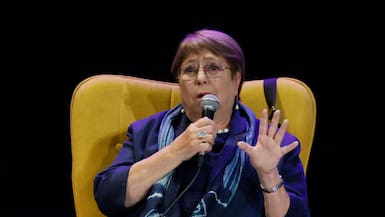 Bachelet presenta su candidatura ante la ONU frente a incierto escenario y en medio del despliegue de la oposición