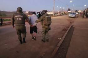 Carabineros detiene en allanamiento con el GOPE a sujeto que mantenía armas y drogas en sector urbano de Collipulli