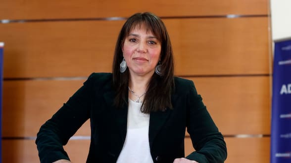 Hacienda pide renuncia a directora nacional de Aduanas