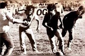 Una pichanga y una camiseta: cómo la figura de Gustavo Cerati cruzó al fútbol chileno