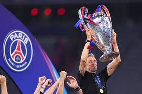 La corona más especial de Luis Enrique: el asturiano encumbra al PSG con su hija Xana en la memoria